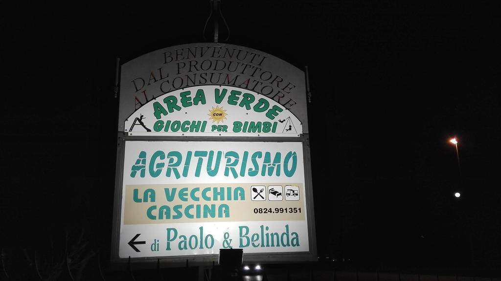 Willa Agriturismo La Vecchia Cascina Di Paolo & Belinda Pietrelcina Zewnętrze zdjęcie
