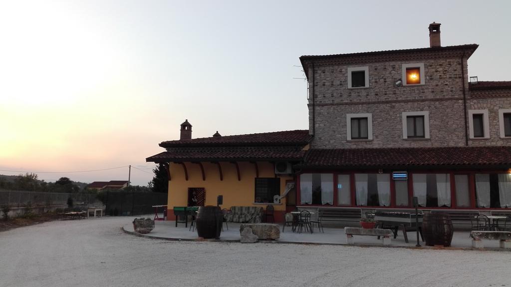 Willa Agriturismo La Vecchia Cascina Di Paolo & Belinda Pietrelcina Zewnętrze zdjęcie